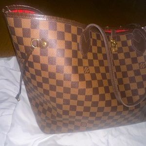 Authentic Louis Vuitton Tote! Neverfull Damier MM. Popular large brown LV tote!
